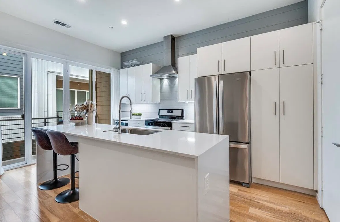 2 bed, 1479 sqft, $2,900 — Photo 4