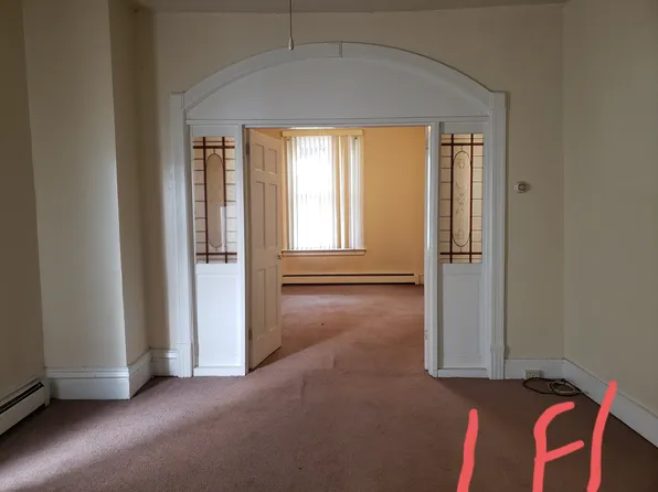 368 S 2nd St APT 1, Steelton, PA 17113