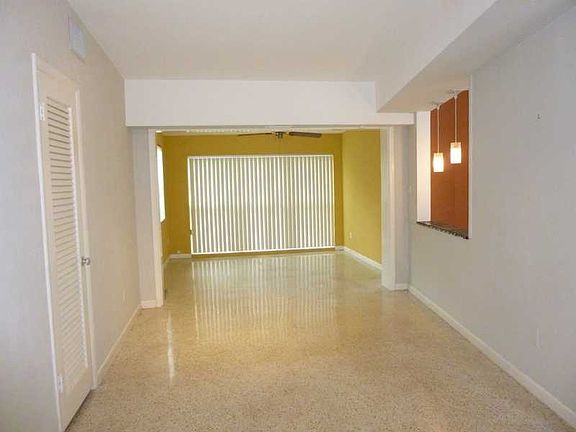 4th image of 443 22nd St SE