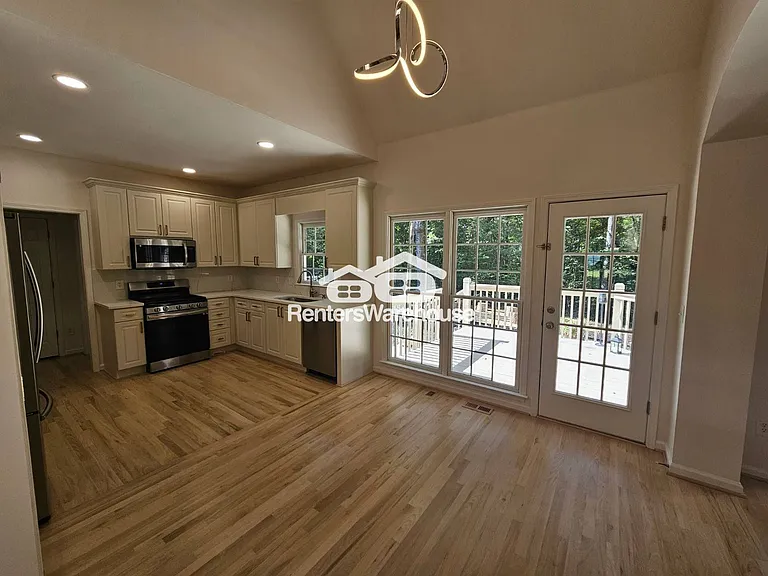 2530 Wellsley Ln — Photo 45