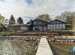 6568 Peninsula Point, Wentworth, SD 57075