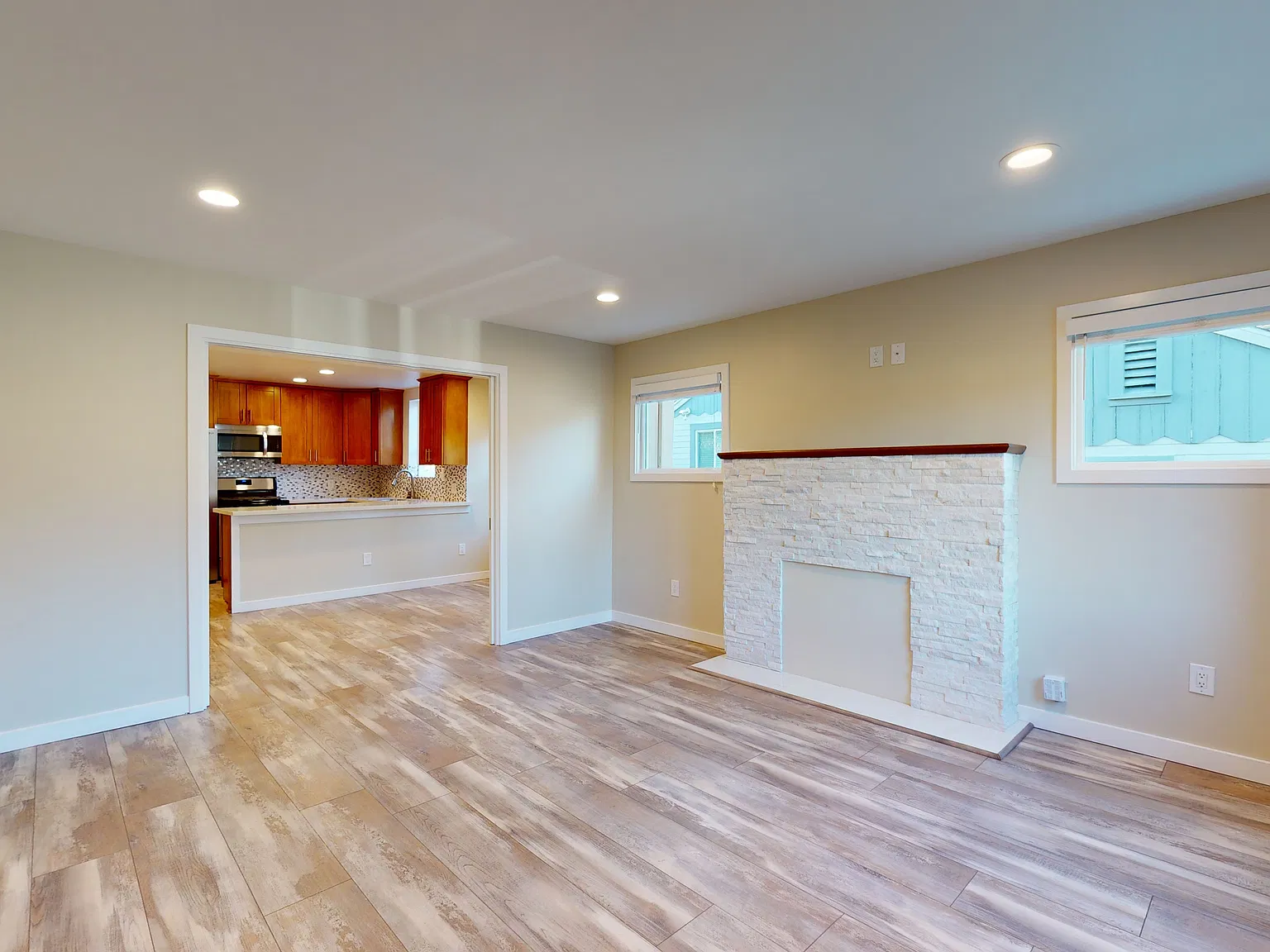 2 bed, 1100 sqft, $4,999 — Photo 4