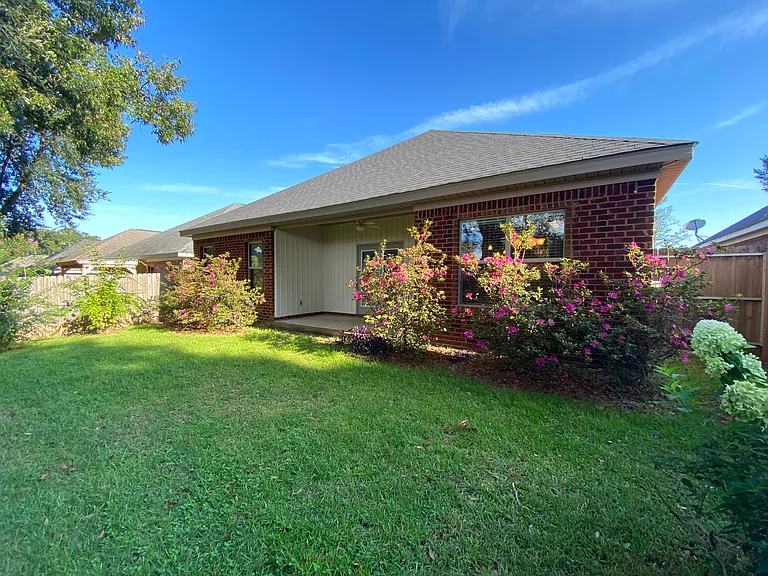 7700 Kari Ln — Photo 15