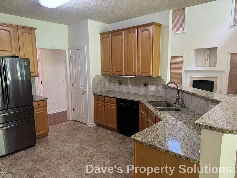 5265 Ivystone Ln — Photo 5