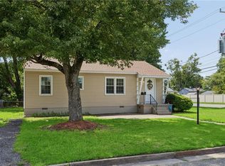 22 Gumwood Dr, Hampton, VA 23666