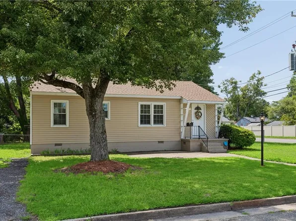 22 Gumwood Dr, Hampton, VA 23666