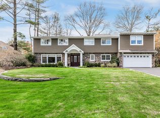 61 Reni Rd, Manhasset, NY 11030