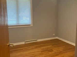 (Undisclosed Address), Addison, IL 60101