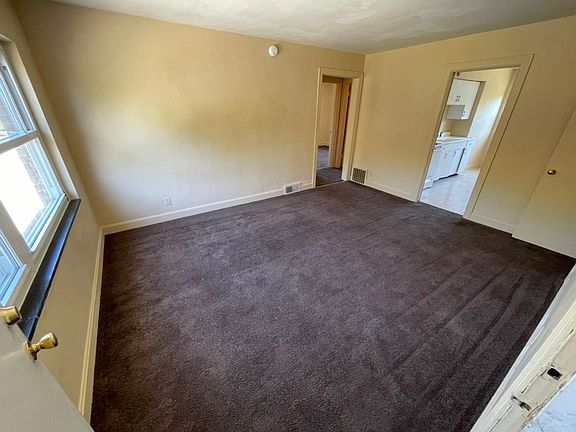 4th image of 601 Plainview Ave APT 1