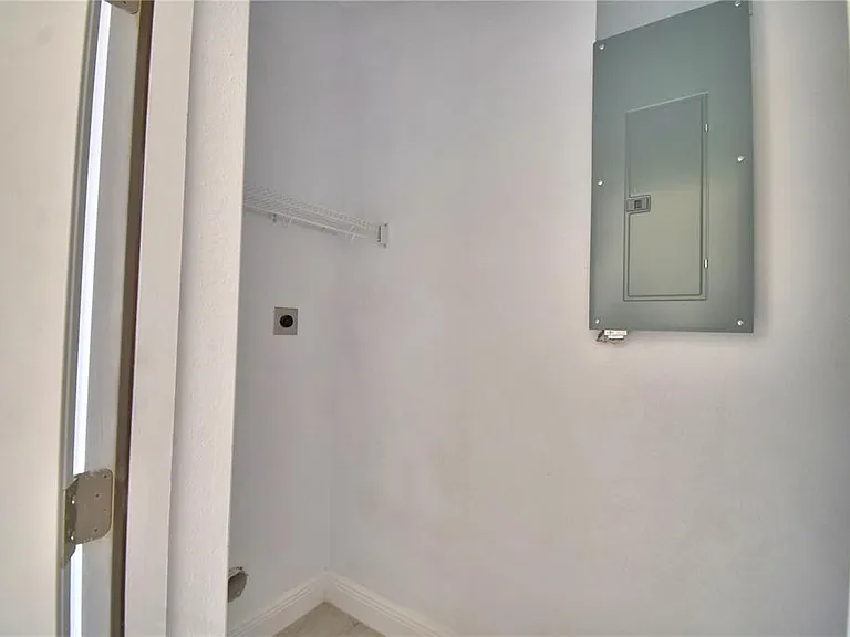 7951 Sarasota Dr #A — Photo 34