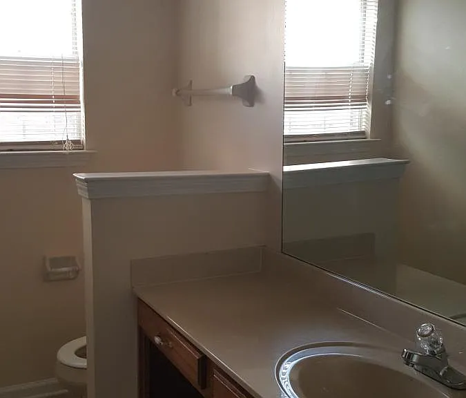 8310 Creek Front Dr — Photo 5