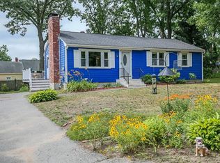 23 Pine Ridge Dr, Ayer, MA 01432