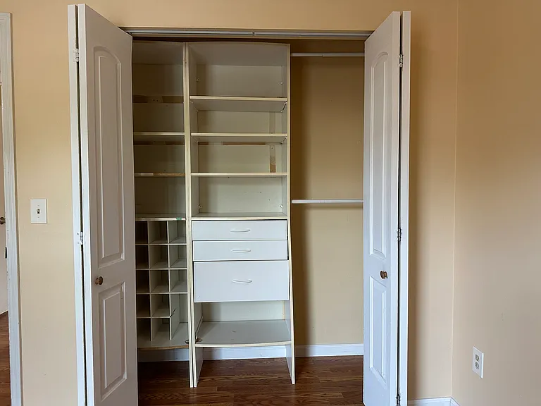 452 Chapel Ridge Dr #H — Photo 24