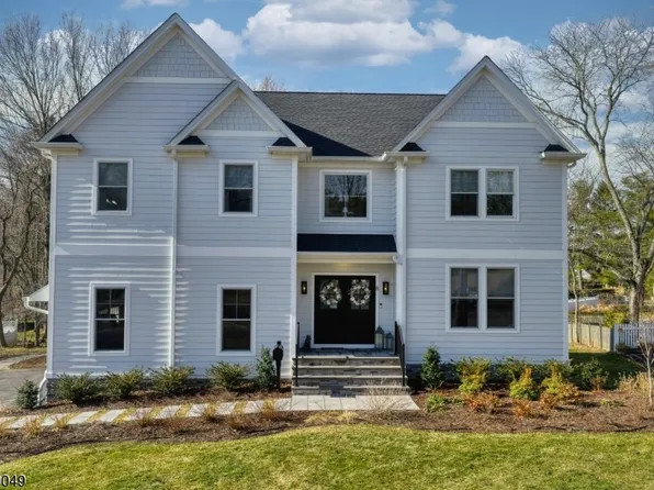 8 Fox Chase Rd, Madison Boro, NJ 07940