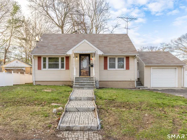 415 Jewett Avenue, Bridgeport, CT 06066