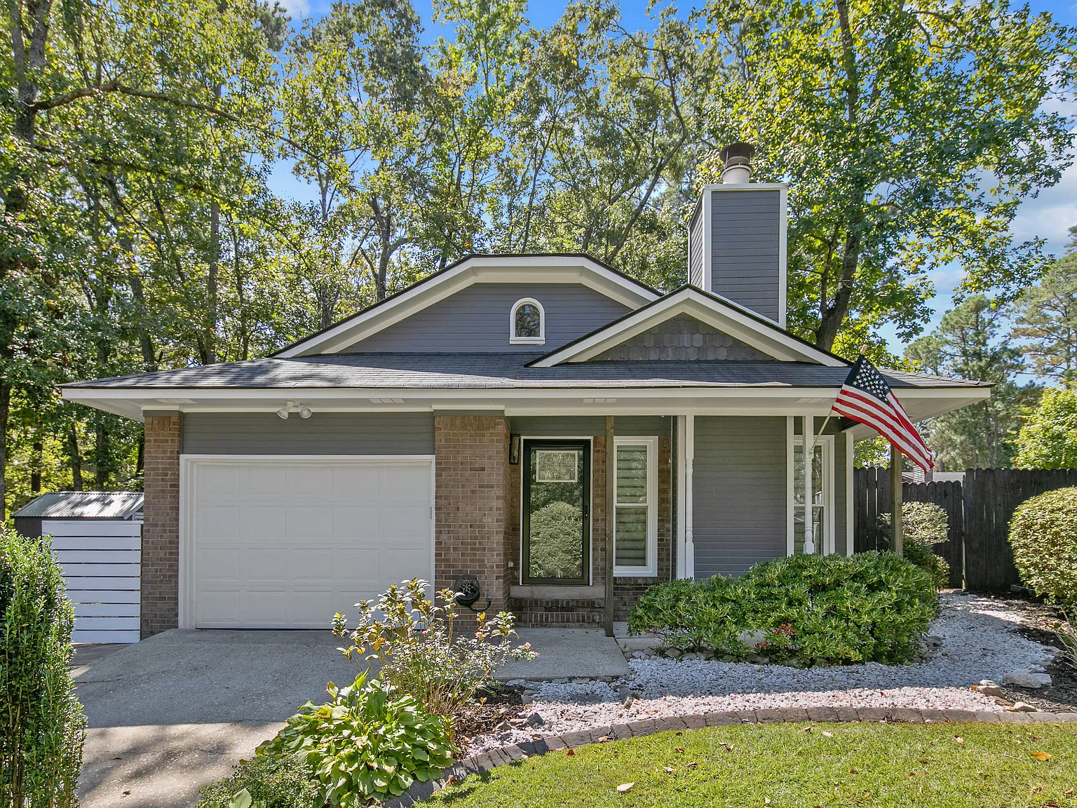 3 bed, 1106 sqft, $1,675 — Photo 1