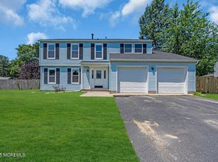 240 Bunnell Ave, Bayville, NJ 08721