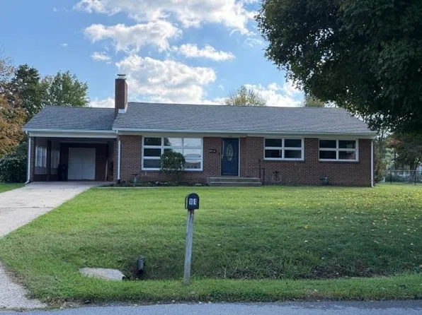 101 Elm St, Pearisburg, VA 24134