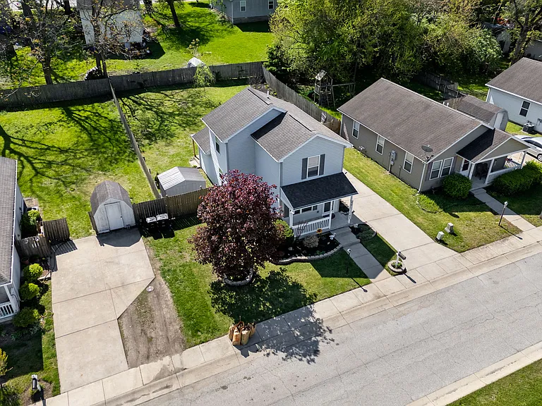 1113 Weaver Ct — Photo 29