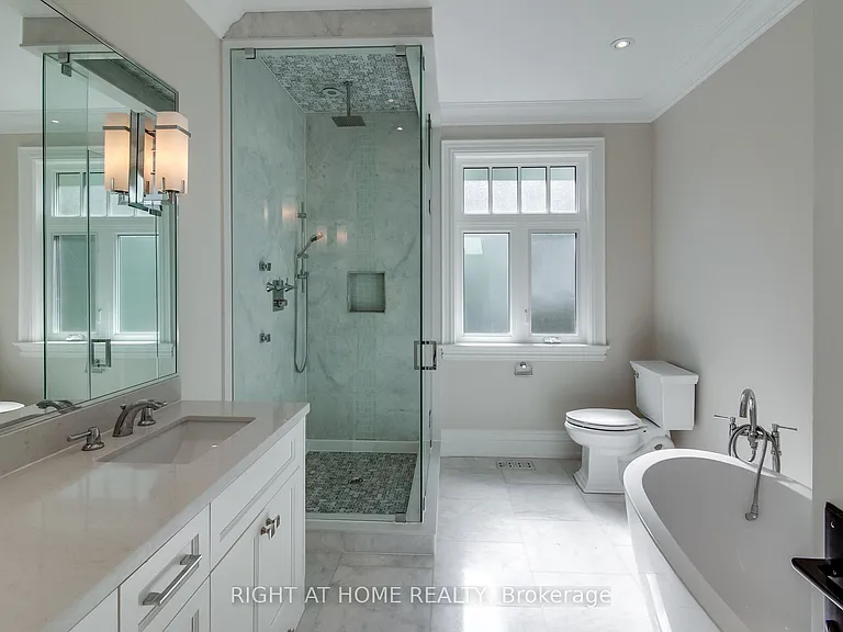 109 Banff Rd — Photo 32