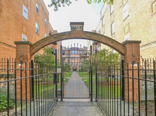 1637 W Farwell Ave APT 2, Chicago, IL