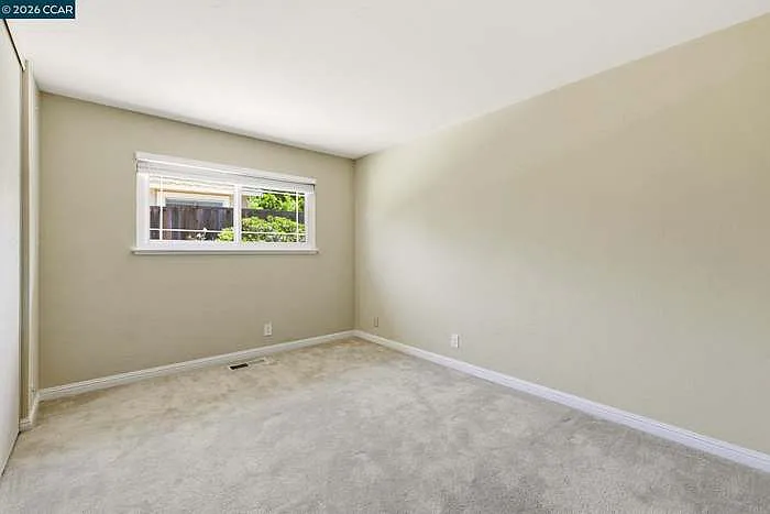 2095 Robb Rd — Photo 13