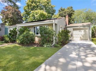 20 Deer St, Rumford, RI 02916
