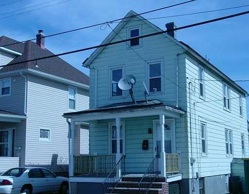 2nd image of 27 Stanton St