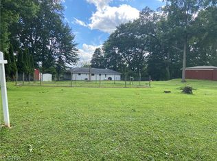 1974 Newton Ave, Barberton, OH 44203