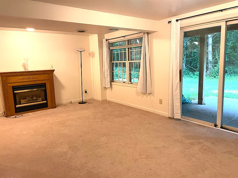 7318 Vic Ct — Photo 14