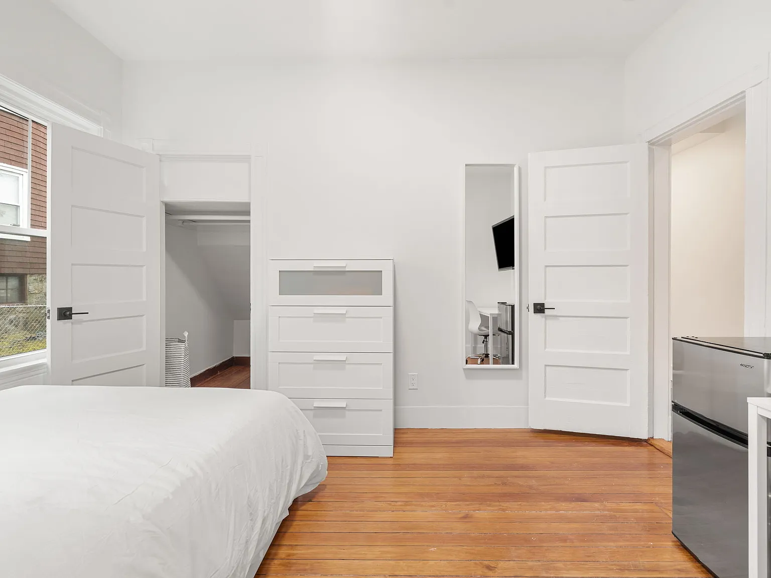 1 bed, 1400 sqft, $1,675 — Photo 4