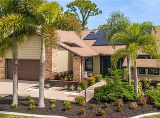 2160 W Lakeview Blvd, North Fort Myers, FL 33903