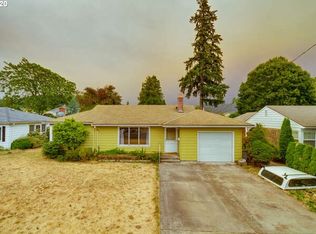 555 E Berkeley St, Gladstone, OR 97027