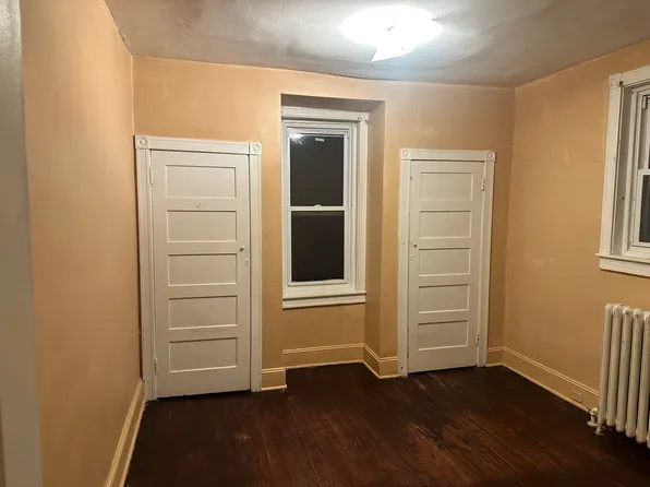 525 W Eleanor St Floor 1, Philadelphia, PA 19120