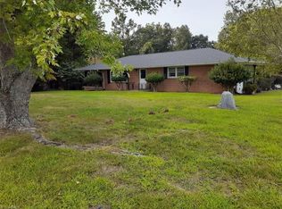 1908 Cardinal Crest Rd, Greensboro, NC 27406