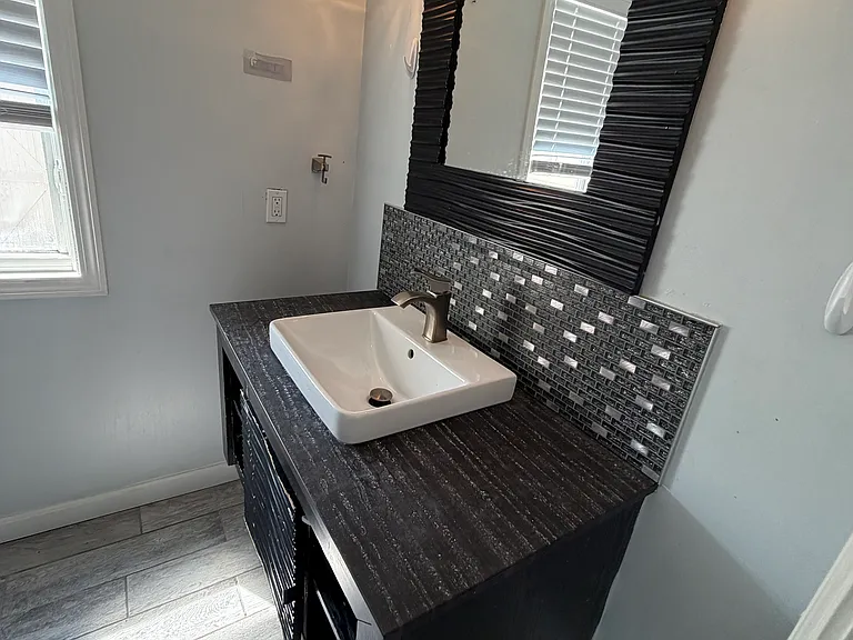 10 Dow St #1 — Photo 10