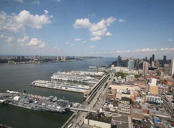 3rd image of 627 W 42nd St APT 8F