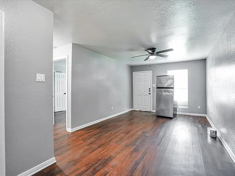 Dabney Apartments — Photo 7