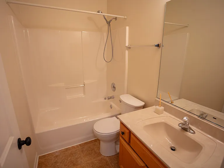 2nd upstairs bathroom