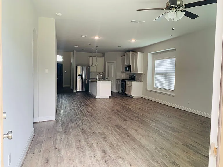 7804 Cottonwood Dr — Photo 9