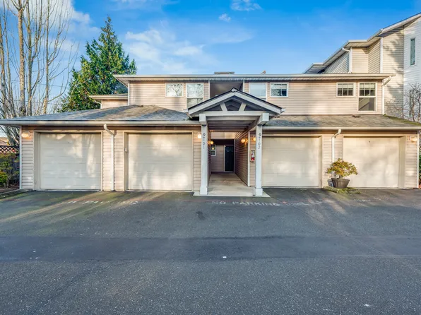 2001 120th Pl SE APT 9-102, Everett, WA 98208