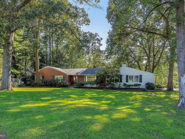 300 Lakeside Ave, Pitman, NJ 08071