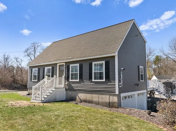 263 Phineas St, Dracut, MA 01826
