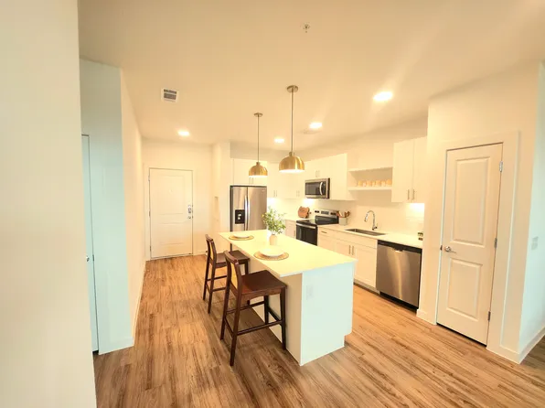(undisclosed Address), Austin, TX 78724