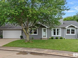 4401 Trevi Dr, Springfield, IL 62703