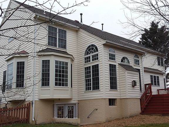 2nd image of 13221 Flynn Ct