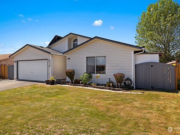 3rd image of 3108 56th Avenue NE