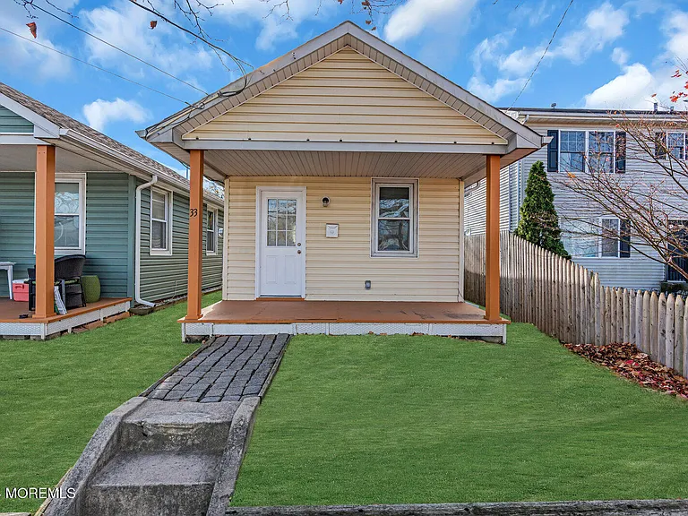 33 Drives James Parker Blvd — Photo 10