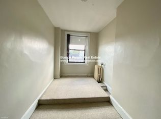 196 Saint Botolph St APT 4E, Boston, MA 02115