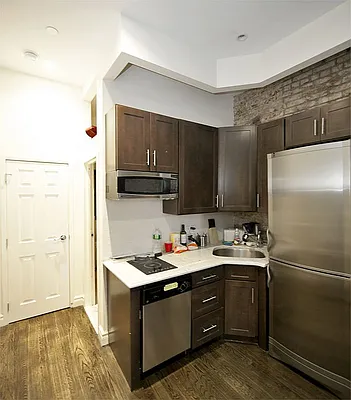 Rented by Voro New York | media 4